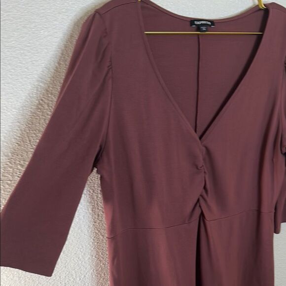 Express -Burgundy V-Neck twist Dress-3/4 sleeve- Size XL - Picture 3 of 6
